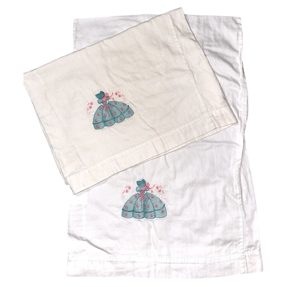 Blue Bonnet Girl Embroidered Pillowcases 2 pcs